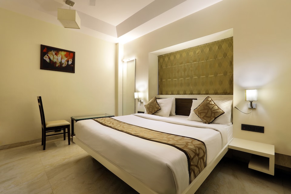 OYO 8600 Hotel Deepali Executive, Cidco, Aurangabad