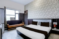Hotel O Azad Nagar Hisar