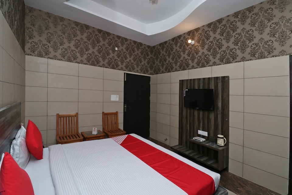 OYO 8616 Hotel Inderlok, Ambala City, Ambala