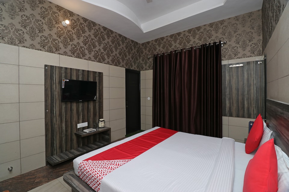 OYO 8616 Hotel Inderlok, Ambala City, Ambala