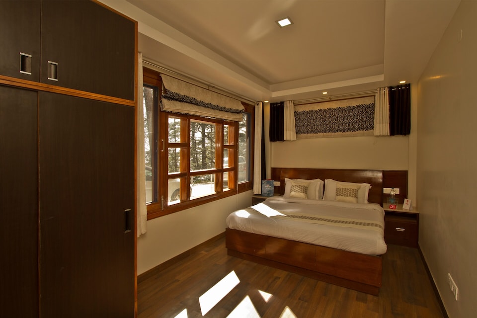 OYO 8617 Kataria Homestay, The Mall Road-Shimla, Shimla