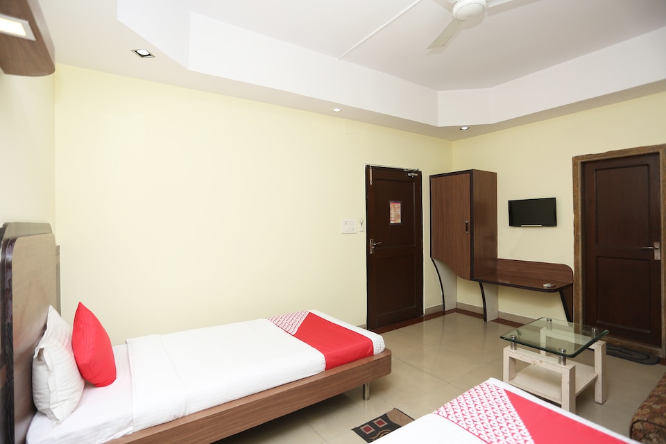 Capital O 8625 Yogendra Residency, Jharsuguda, Jharsuguda