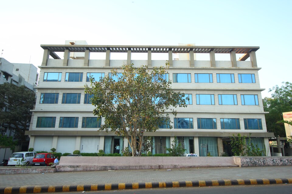 OYO 8633 Hotel Riverview, Ashram Road Ahmedabad, Ahmedabad