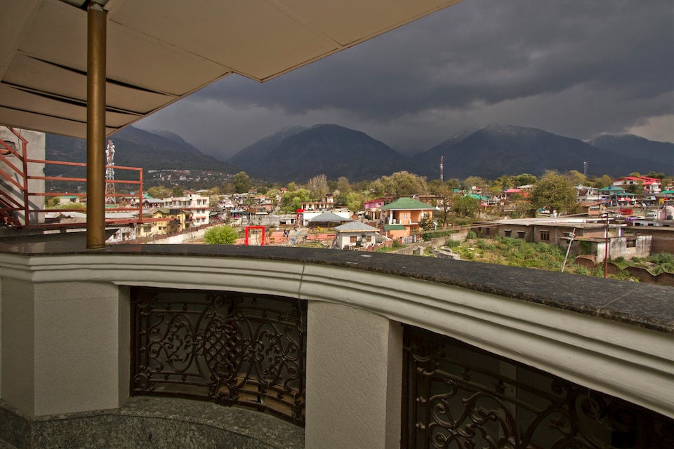 OYO 8636 Dhauladhar Heights, Dharamshala, Dharamshala