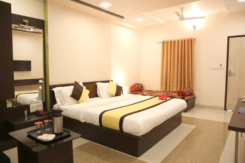 OYO 1196 Hotel Royal Heritage, Mount Abu, Mount-Abu