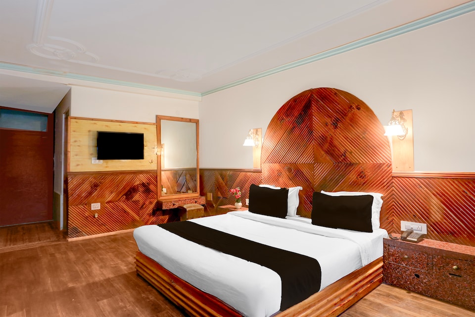 Collection O Mall Road Manali Downtown Hadimba Temple Formerly Hotel Shambhala, Naggar Road, Manali
