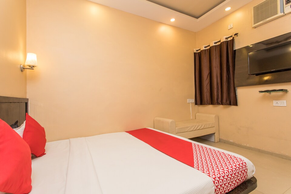 OYO 9903 होटल केयर रेजीडेंसी, Bombay Hospital, इंदौर
