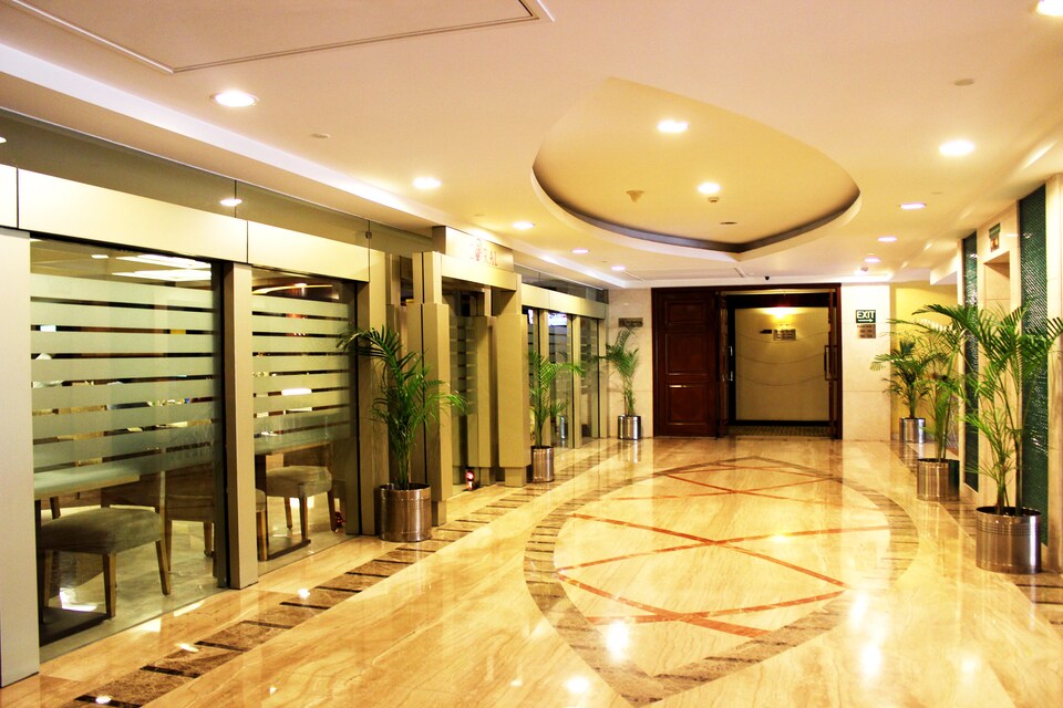 OYO Premium 206 Chhatarpur Road, Chhatarpur Delhi, Delhi