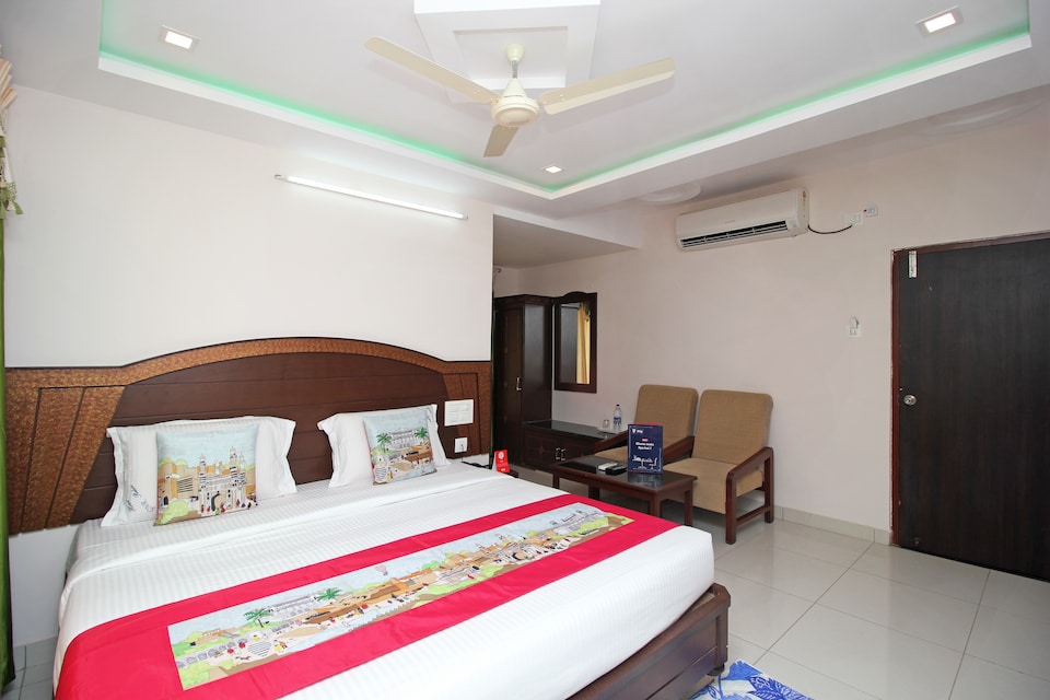 OYO 8663 near Railway Station, Guntur, Guntur