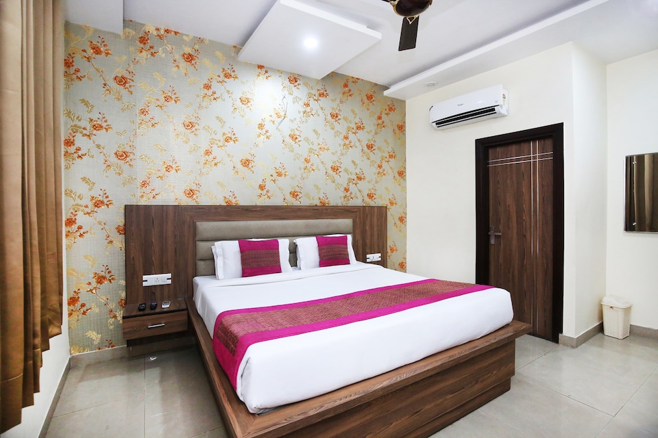 Prop Live in New code - ASR550, Queens Road Amritsar, Amritsar