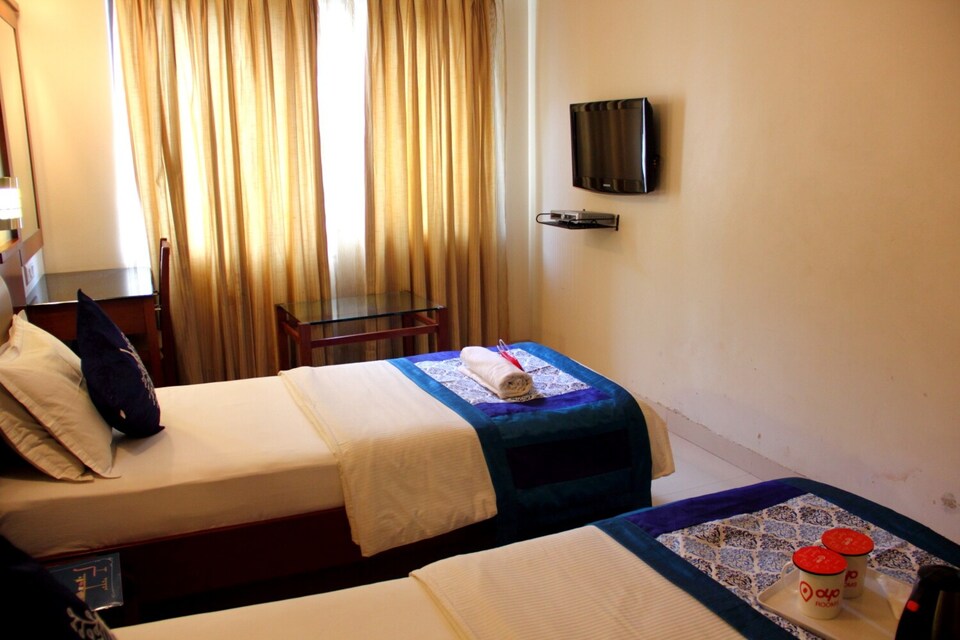 OYO 1200 Hotel Vrindavan, Pune Railway Station, Pune