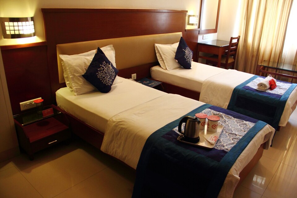 OYO 1200 Hotel Vrindavan, Pune Railway Station, Pune