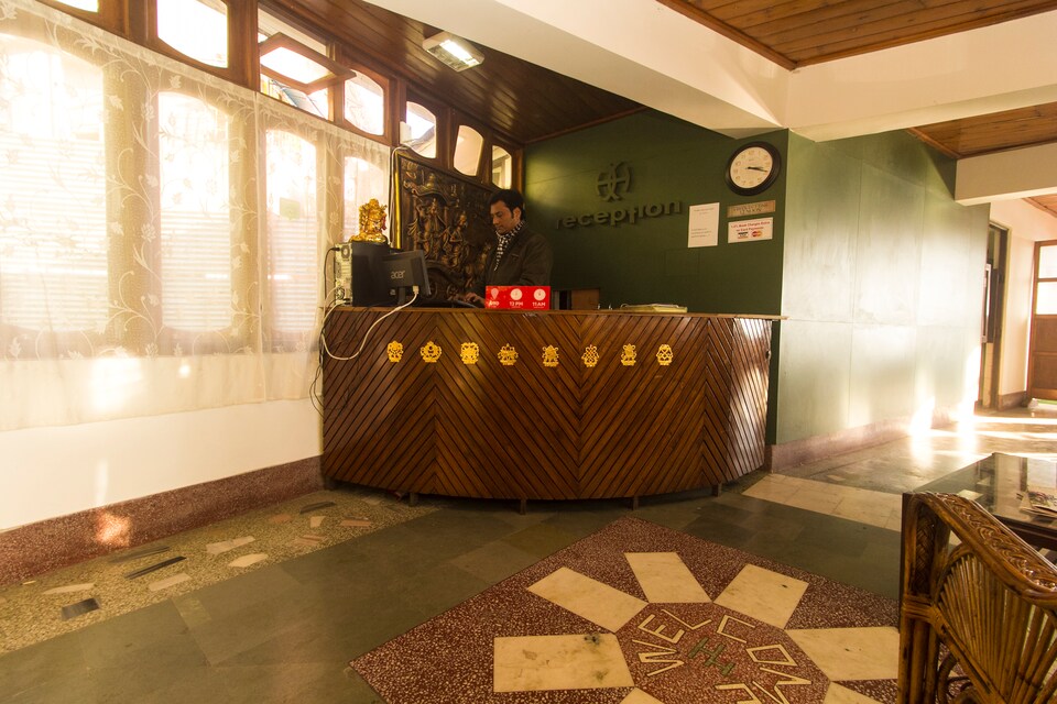 OYO 8682 Hotel Holiday Hill, Gangtok, गंगटोक