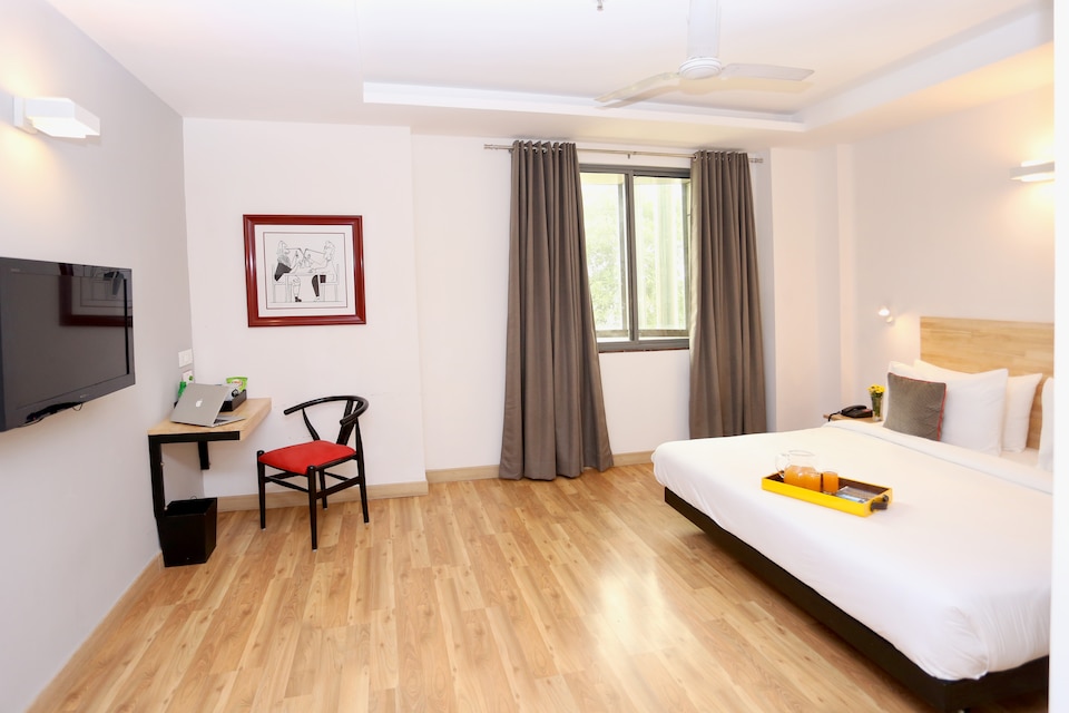 OYO Townhouse 012 Kaushambi Metro Ghaziabad, Vaishali Kaushambi Metro, Ghaziabad