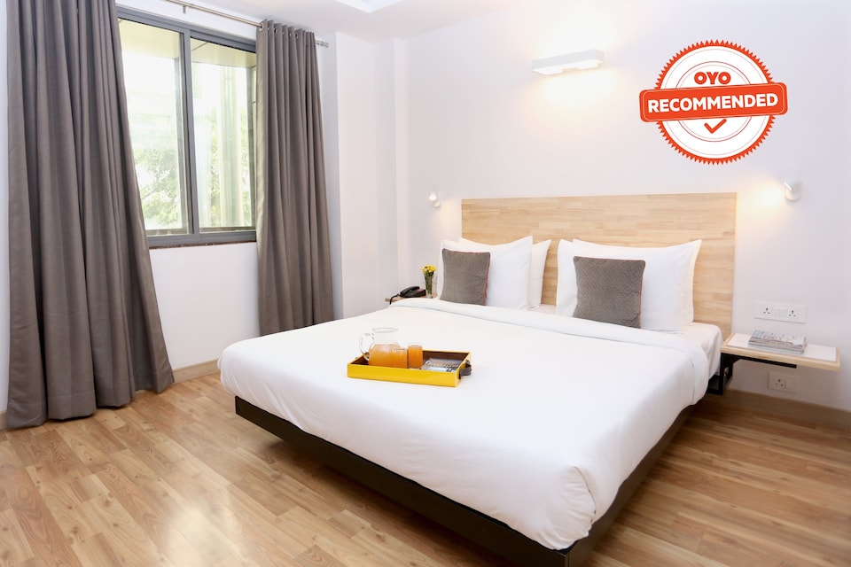 OYO Townhouse 012 Kaushambi Metro Ghaziabad, Vaishali Kaushambi Metro, Ghaziabad