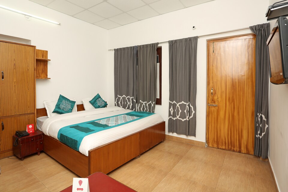 OYO 8697 near Pawna Lake, Lonavala, Lonavala