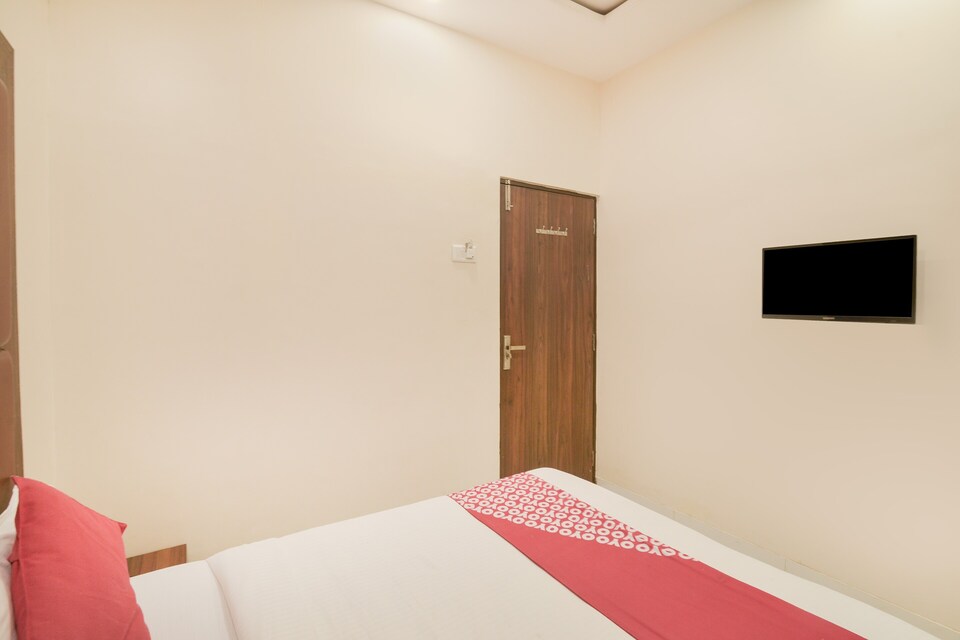 OYO 8705 Hotel Garden Park, Mumbai BKC, Mumbai