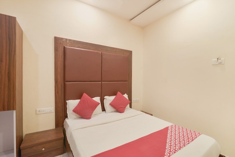OYO 8705 Hotel Garden Park, Mumbai BKC, Mumbai