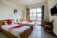 OYO Hotel Palm Tree Near Inox Gurgaon Dreamz