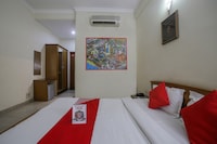 OYO Hotel Palm Tree Near Inox Gurgaon Dreamz