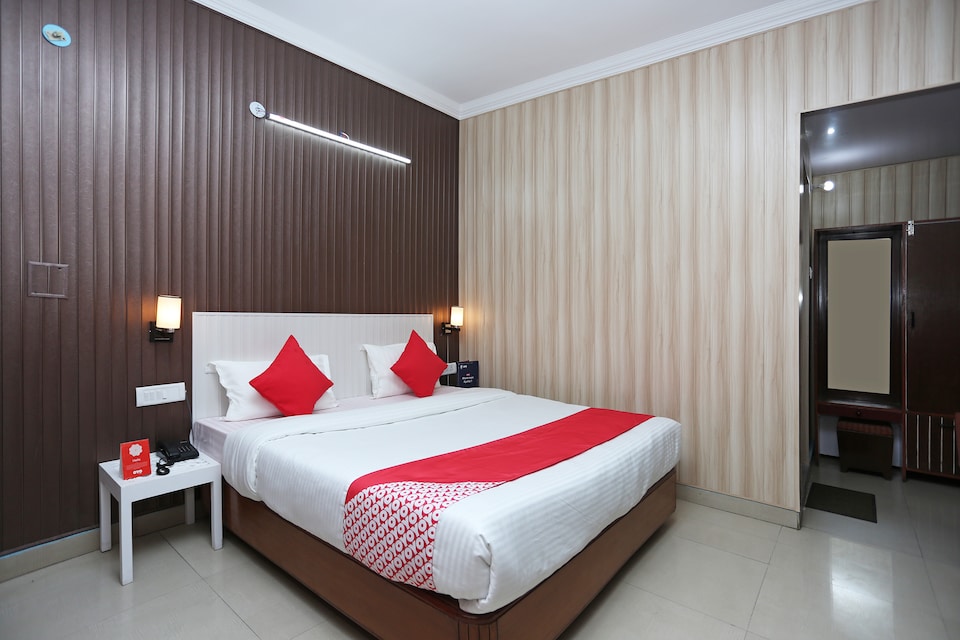 OYO 8714 Hotel Amar, Picture palace Mussoorie, Mussoorie