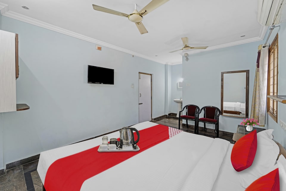 OYO Akash Residency, Kapila Theertham Tirupati, Tirupati