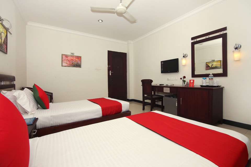 OYO 8892 Kadambari Regency, Airport Kochi, Kochi