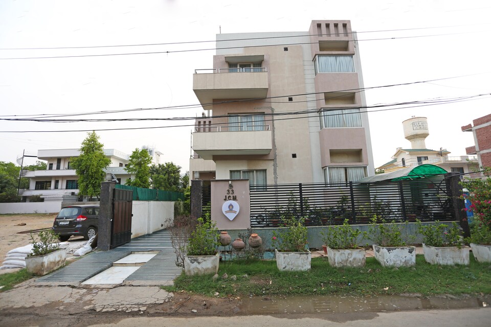 OYO 8898 City Hotels, Cyber City, Gurgaon