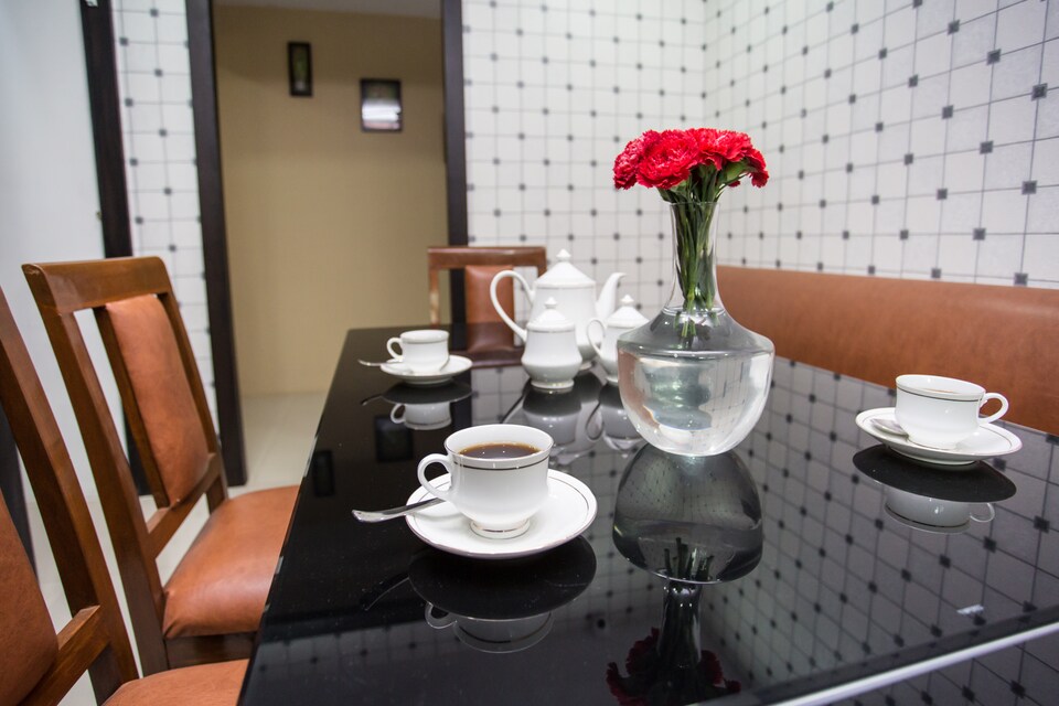 OYO 8899 Invitado Inc, Mumbai-Vashi-Turbhe-Sanpada, Mumbai