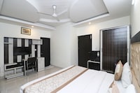 OYO Woodstay Inn Sector 45 Near Appu Ghar