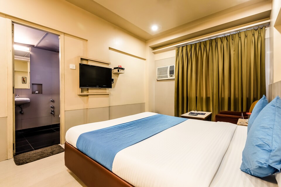 OYO Flagship 561 Marol Naka Metro Station, Mumbai SEEPZ, Mumbai