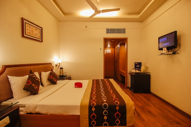 OYO Hotel Fidalgo Near Birla Mandir