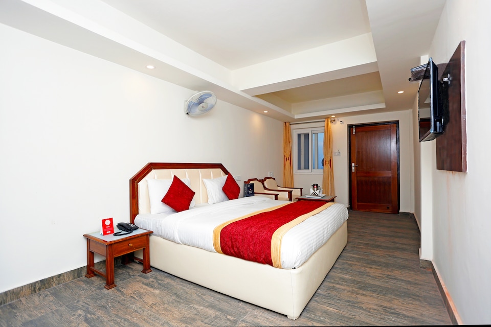 OYO 8989 Hotel Raj, Picture palace Mussoorie, Mussoorie