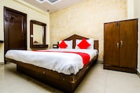 OYO 9448 Hotel Karan Palace Saver