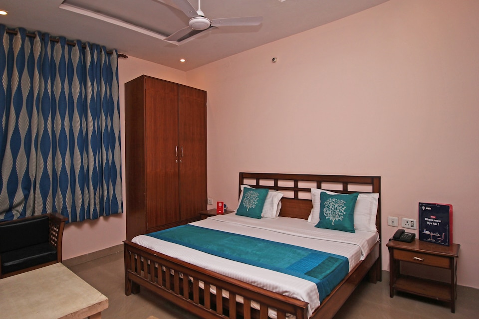 OYO 6539 Home Stay Laxmi Villa, Sohna Road, गुड़गांव