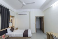 OYO Spectrum Residency