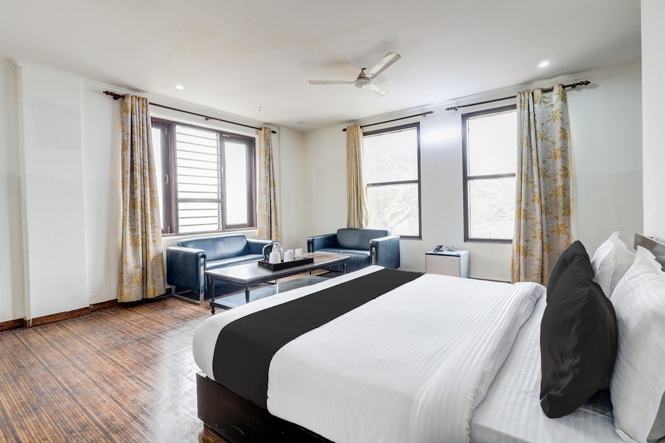 Townhouse Sector 38 Gurgaon Near Medanta, Medanta, Gurgaon