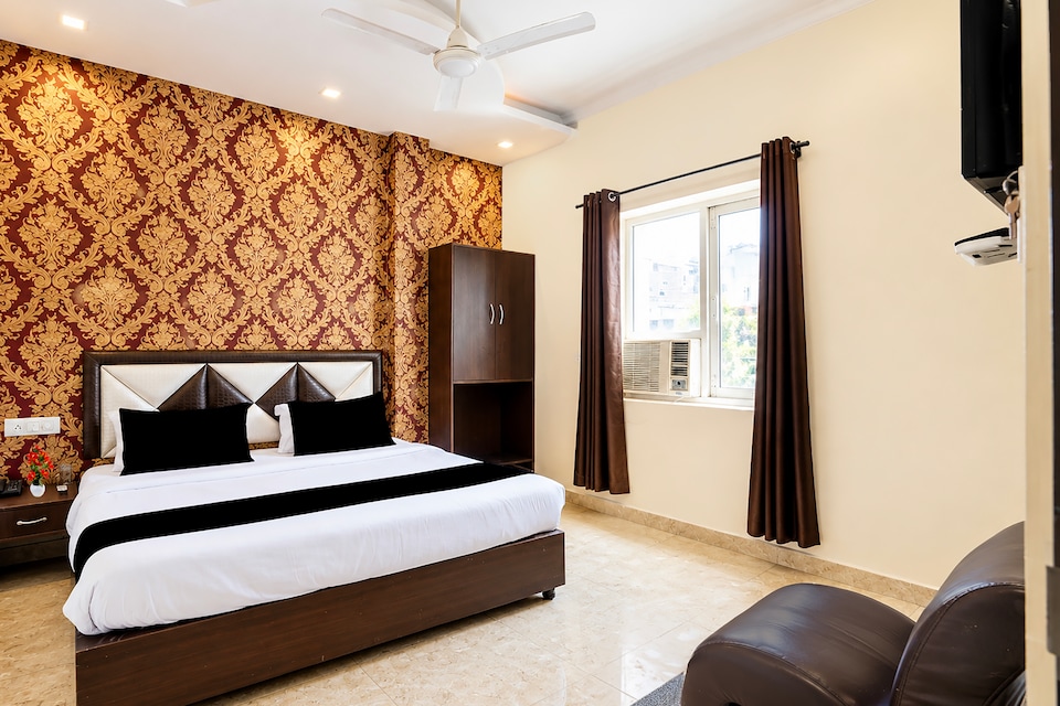 Townhouse Hussainpara Square Formerly Rich Inn, Amritsar Bus Stand, Amritsar