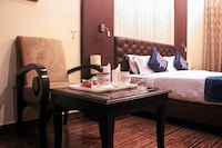 OYO Pacific Hotel Near Leisure Valley Park