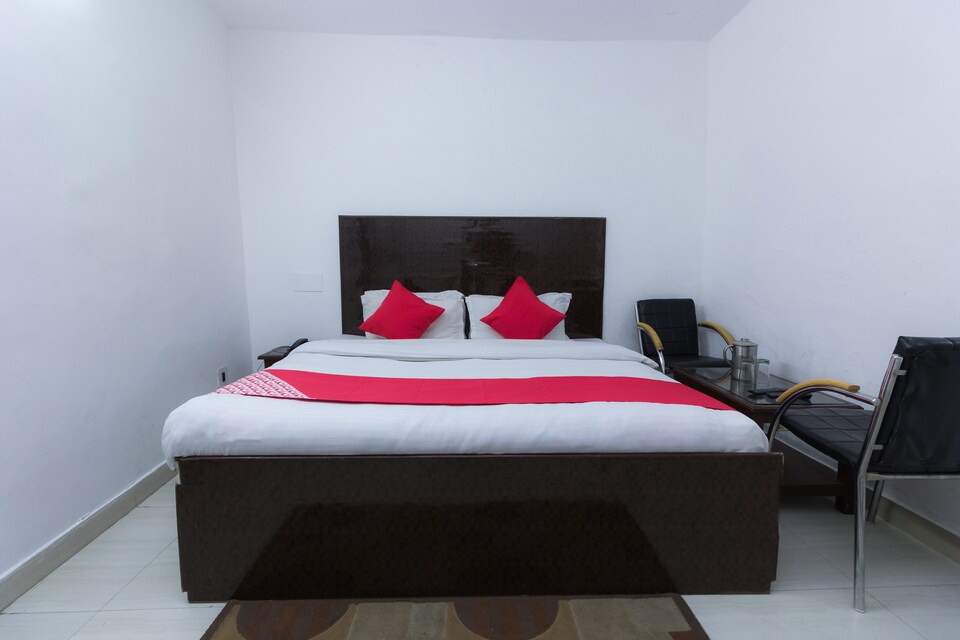 OYO 8951 Hotel Royal Regency, Dalhousie, Dalhousie