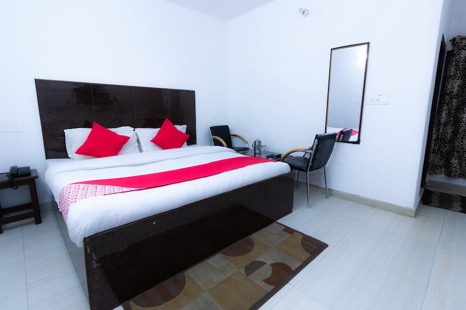 OYO 8951 Hotel Royal Regency, Dalhousie, Dalhousie