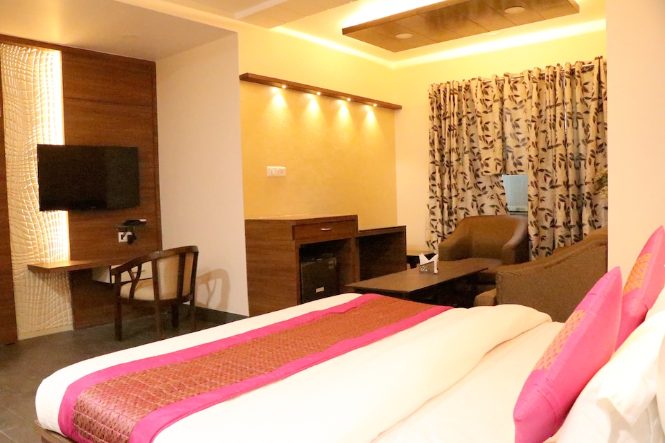 OYO 8957 Hotel Manas Continental, Golghar, Gorakhpur