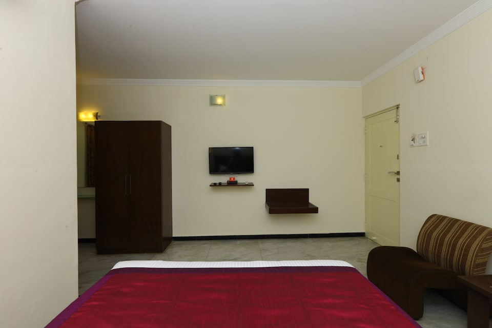 Flagship Us Consulate Near Ags Cinemas T Nagar, Nungambakkam Chennai, Chennai