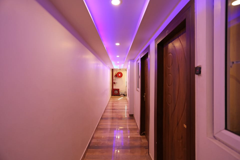 OYO Hotel Rr Palace, Golghar, Gorakhpur