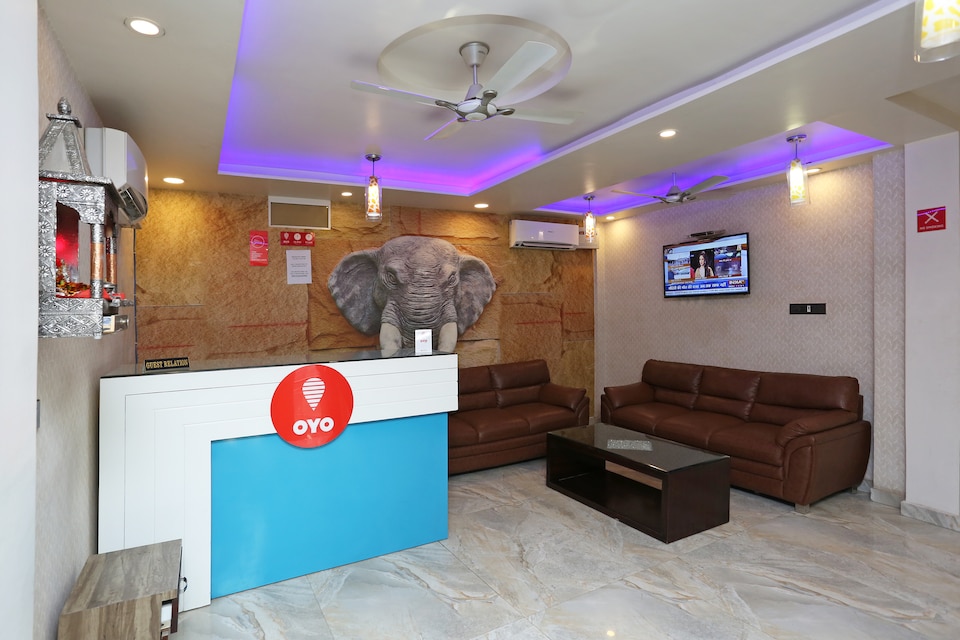 OYO Hotel Rr Palace, Golghar, Gorakhpur