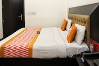 OYO Hotel The Lorenz Near Jasola Vihar Shaheen Bagh Metro Station