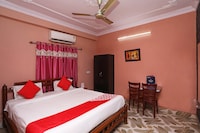 OYO New Ashoka Hotel Near Netaji Subhash Chandra Bose International Airport