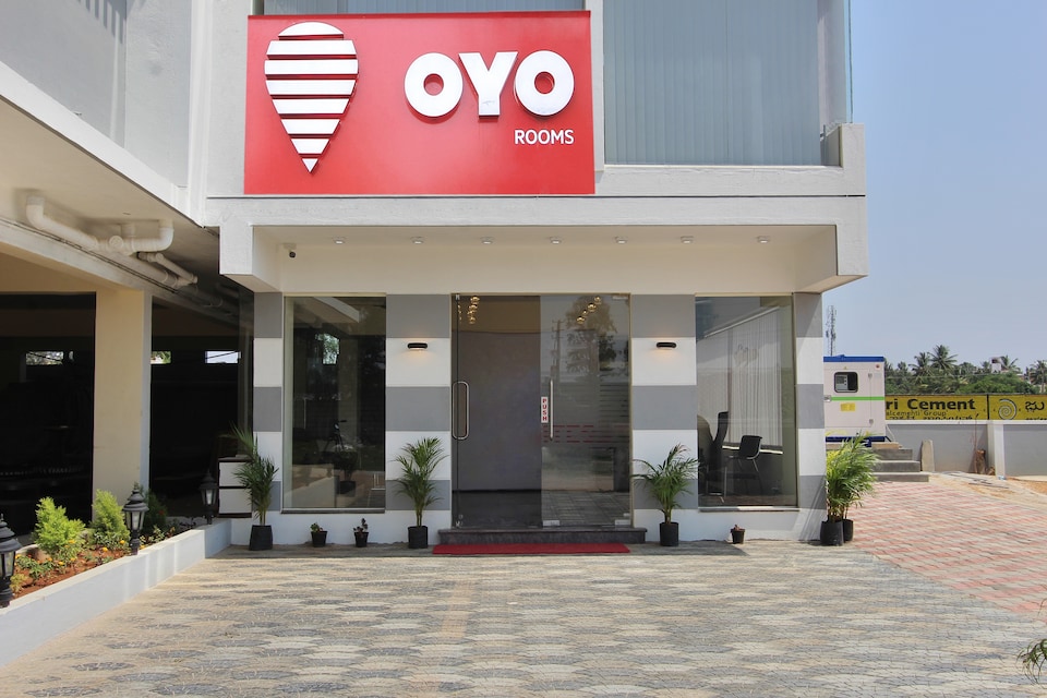 OYO 4429 Vee Suites, Airport Road Bangalore-II, Bangalore