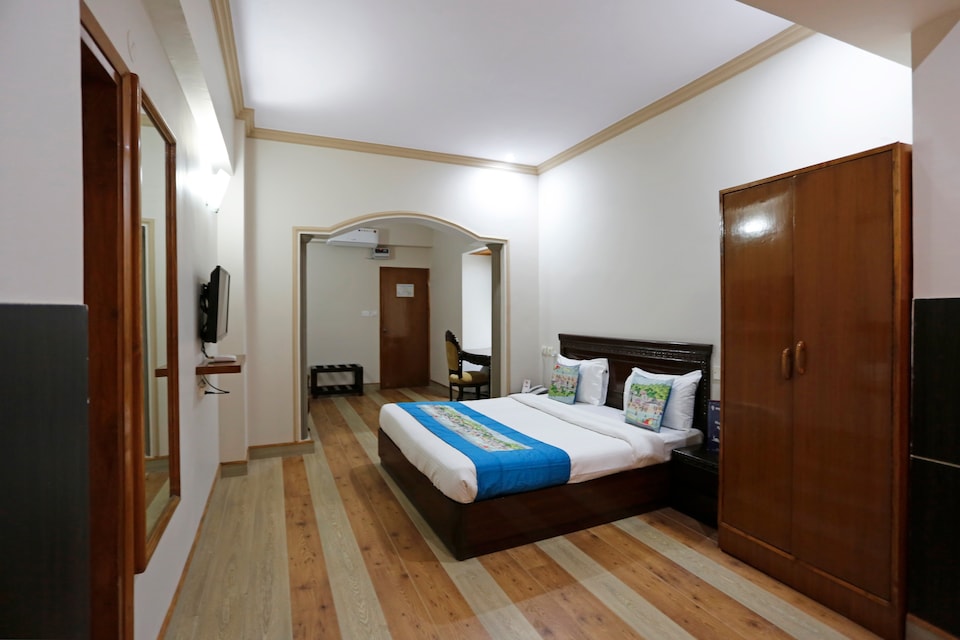 OYO 9100 The Naldehra Hotel, Mashobra-Naldera, Shimla