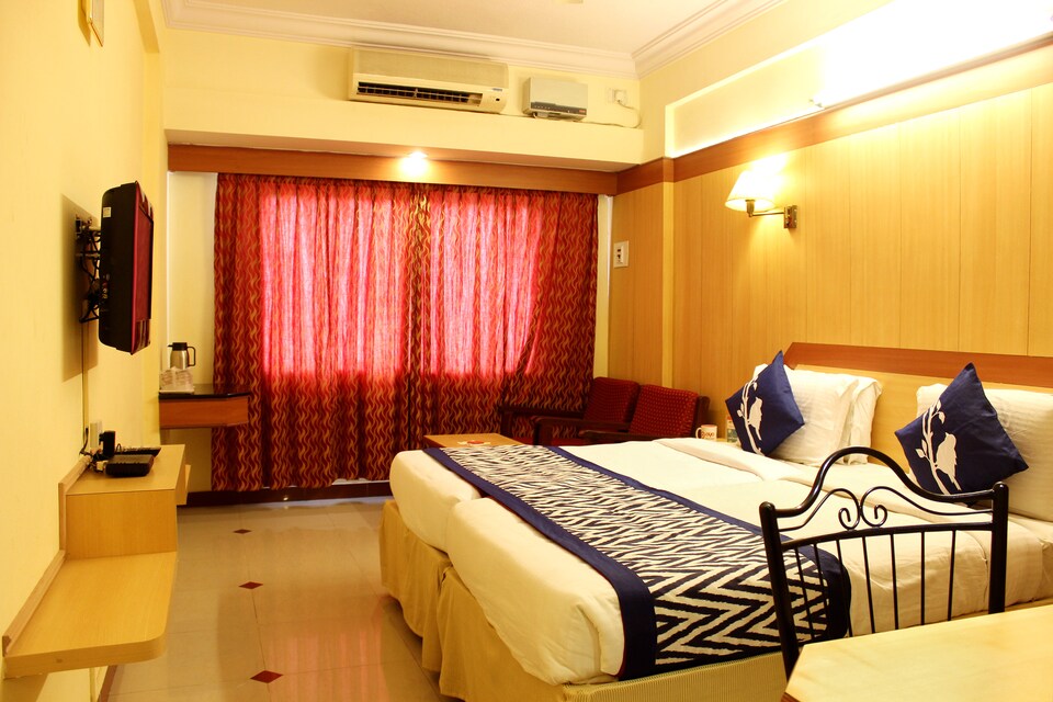 OYO 1228 Hotel Swagath, Majestic Bangalore, Bangalore